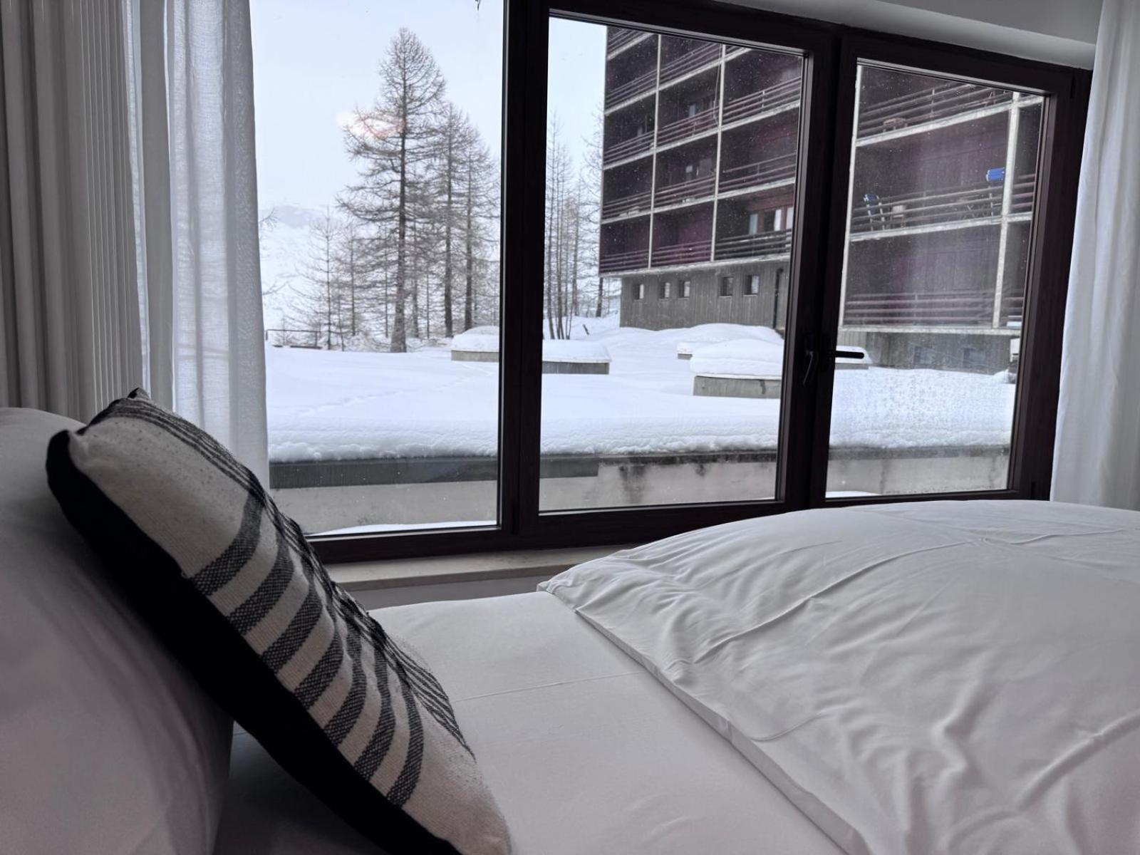 Base Camp Alpine Apartments Breuil-Cervinia Rum bild